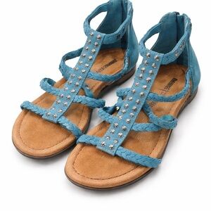 Minnetonka boho festival suede gladiator studded hippie chic sandal in turquoise